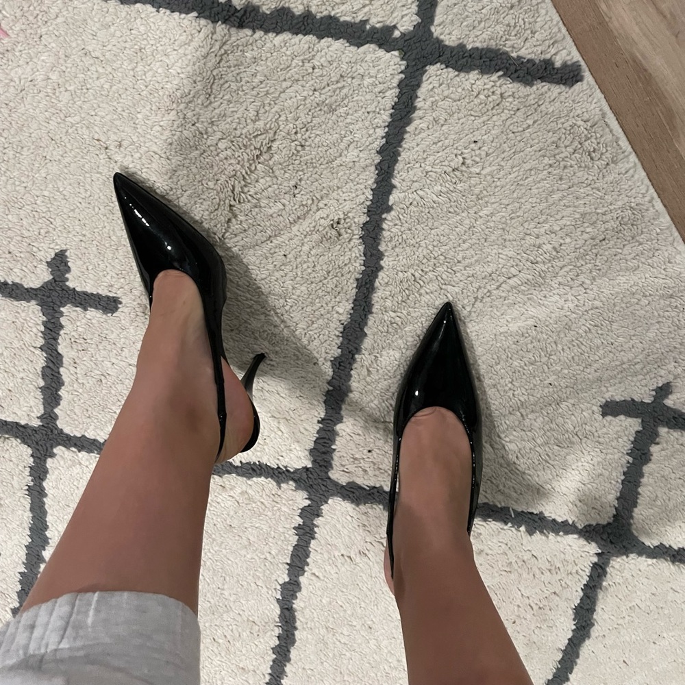 YSL Heels - Picture 2 of 9